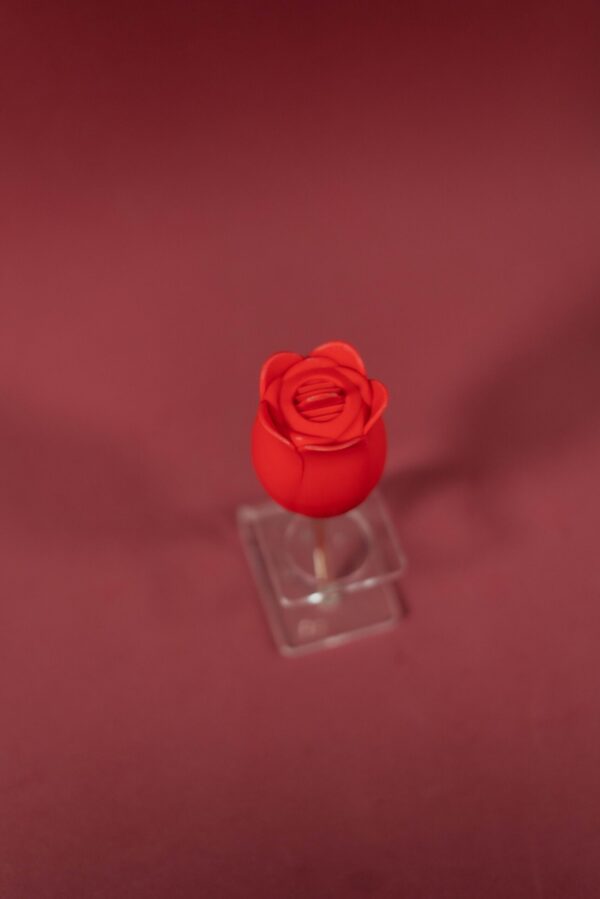 Vibrador Rose com Estimulação de Língua - Image 3