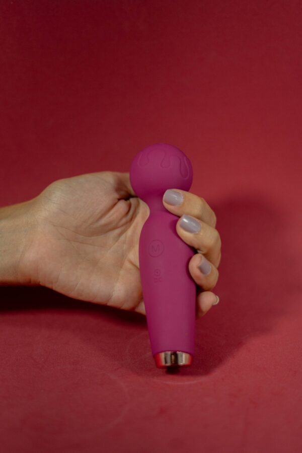 Mini Vibrador Varinha Mágica Recarregável - Image 7